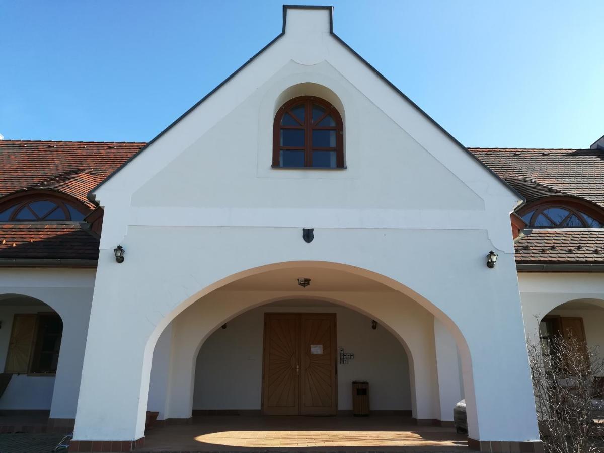 Figula Vendeghaz Hotell Balatonfüred Exteriör bild